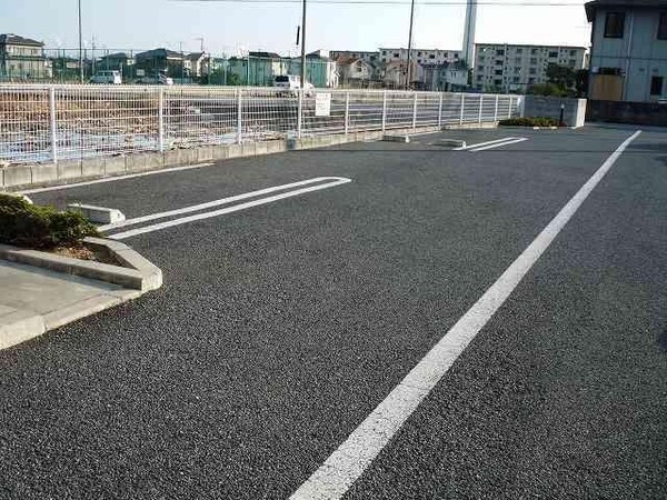 駐車場・駐輪場