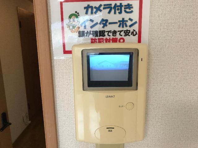 物件内観写真12　(来客相手の顔が分かるＴＶドアホン)