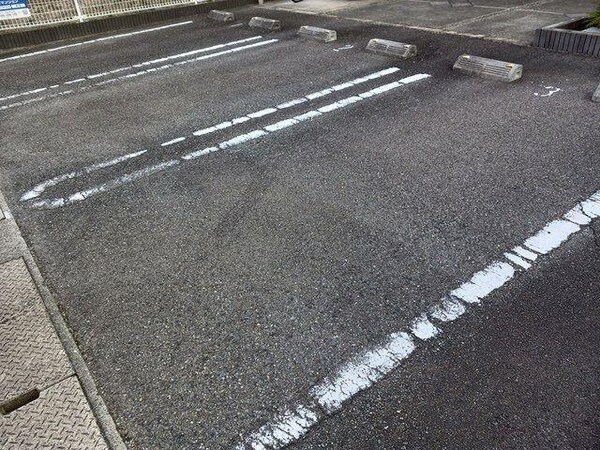 駐車場・駐輪場