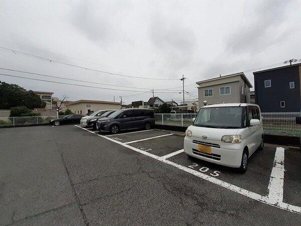 駐車場・駐輪場