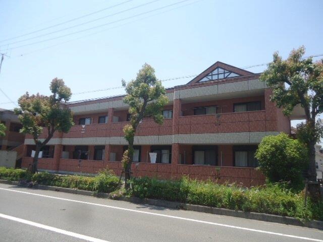 物件外観写真1　(外観写真（昼）)