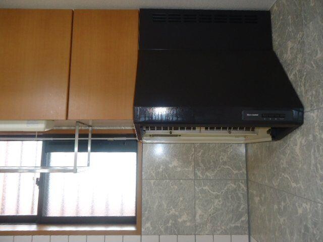 物件内観写真12　(レンジフード)