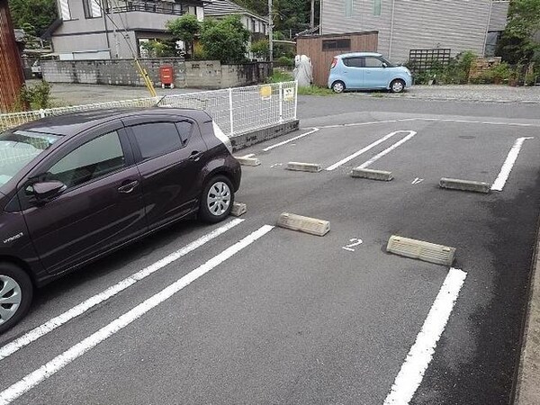 駐車場・駐輪場