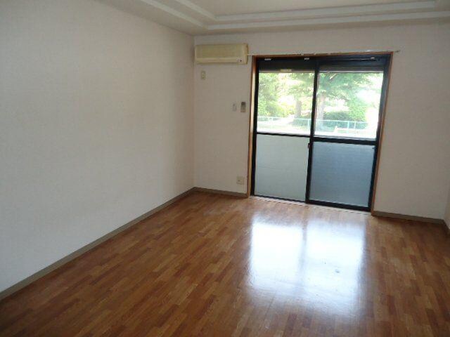 物件内観写真7　(洋室)