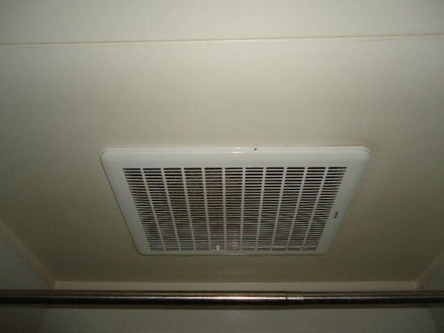 物件内観写真16　(浴室乾燥機)