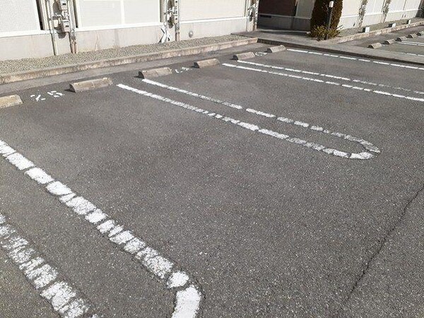 駐車場・駐輪場