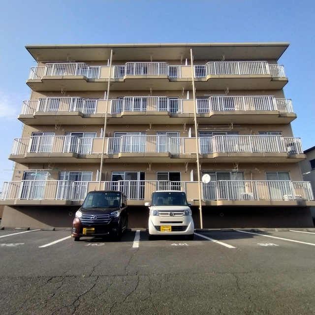 ロイアルまさや