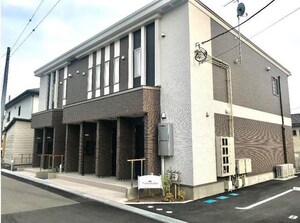 Ｔｒｏｉｓ　Ｅｔｏｉｌｅｓ外観写真
