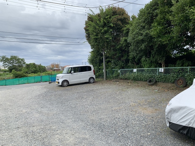 リラ　タカダ