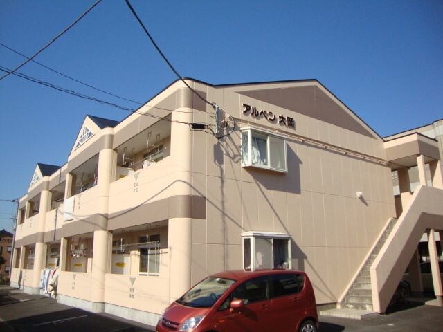 アルペン大岡の物件外観写真