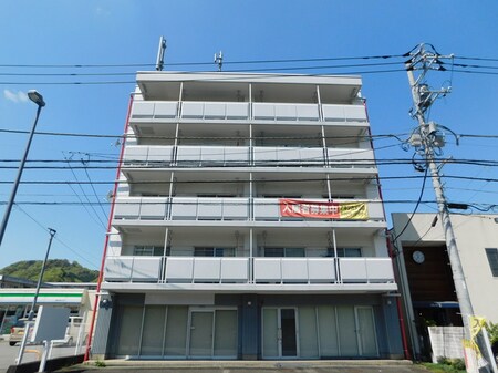 アキツマンション外観写真