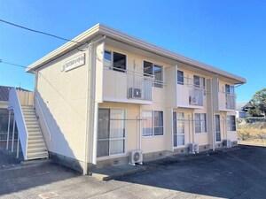 ラプラスいずみ外観写真