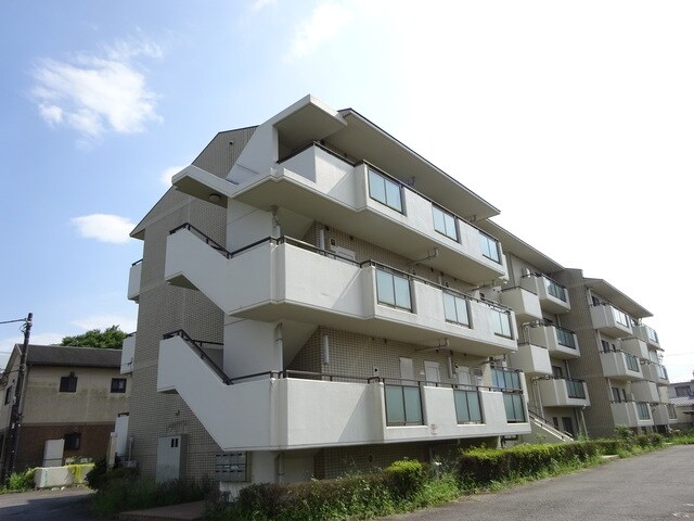 メゾン富士岡の物件外観写真
