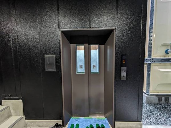 敷地内/建物