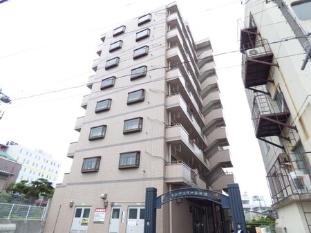センチュリー鳥屋部外観写真