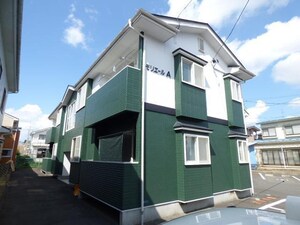 モリエール類家　Ａ棟外観写真