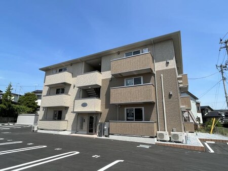 フユシス類家 A外観写真