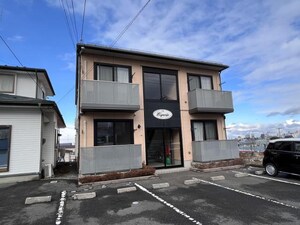 [シャーメゾン］エスポワール外観写真