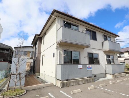 [シャーメゾン]シャーメゾンイシファイン B外観写真