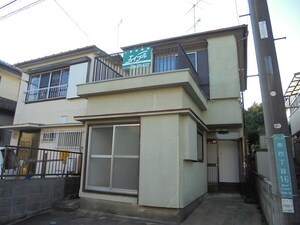 南4丁目貸家外観写真