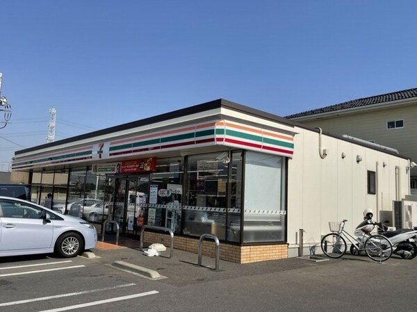 その他(セブンイレブン牛久栄町２丁目店まで800m)