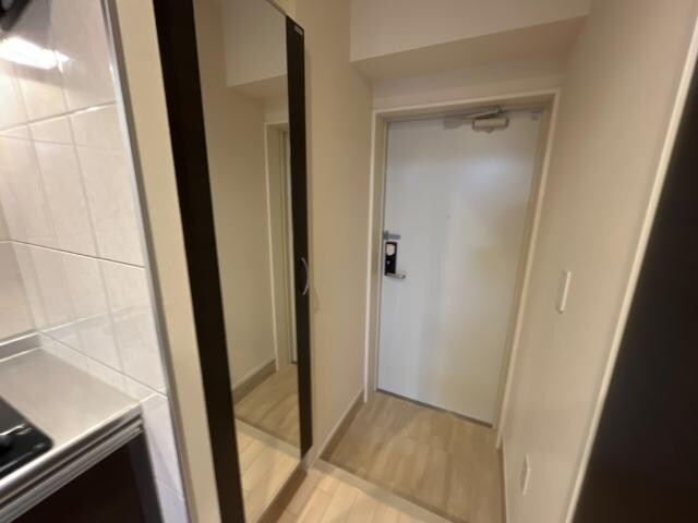 物件内観写真9　(玄関)
