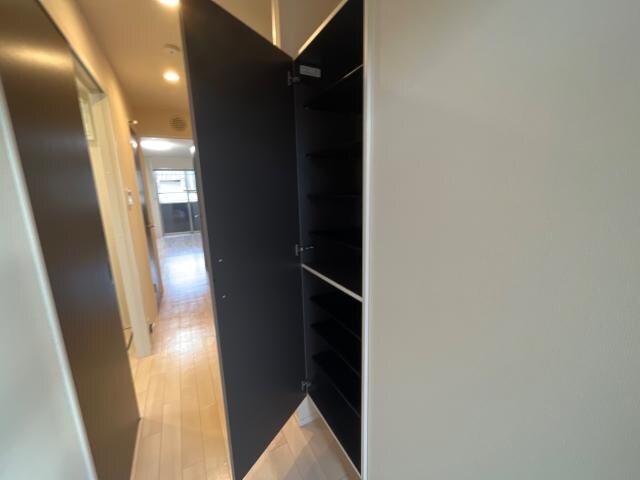 物件内観写真19　(下駄箱)