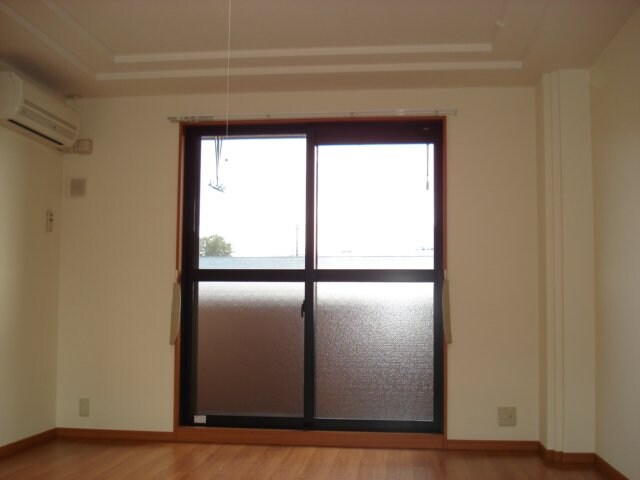 物件内観写真16　(洋室)