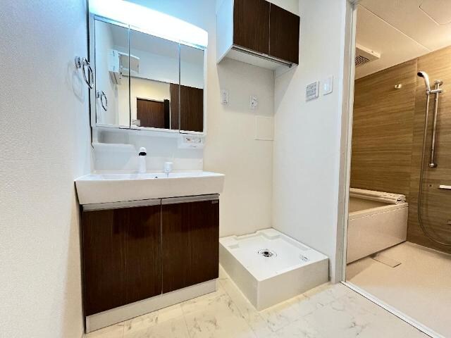 物件内観写真12　(洗面)