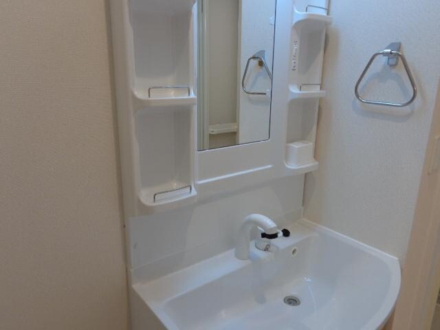 物件内観写真12　(洗髪洗面化粧台)