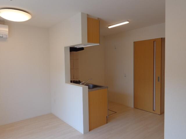 物件内観写真16　(リビング)