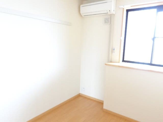 物件内観写真18　(洋室)