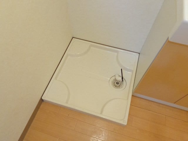 物件内観写真24　(洗濯機置場)