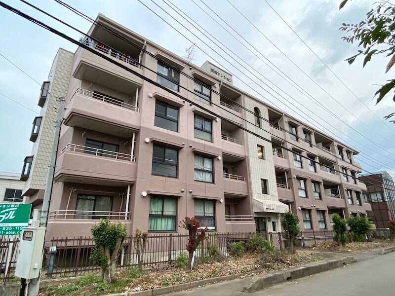 延増マンション新川の物件外観写真