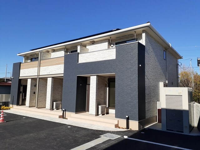 ラ・リーバンベルＢの物件外観写真