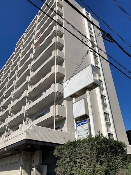 ロイヤルマンション中常外観写真