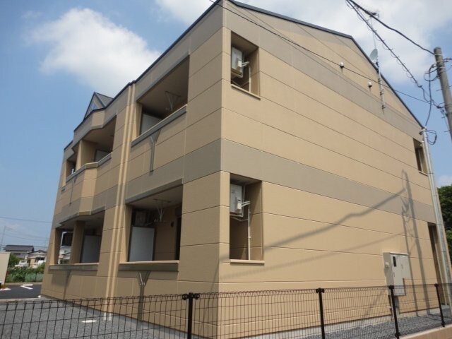 ストラーダの物件外観写真