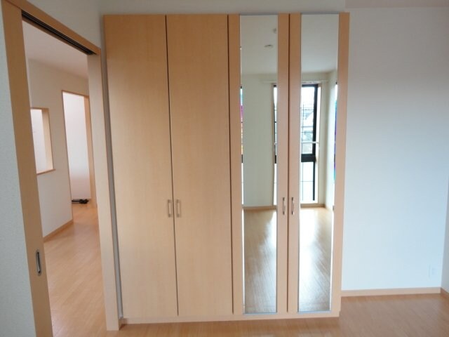 物件内観写真12　(クローゼット)