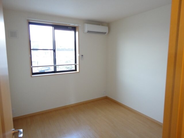 物件内観写真25　(洋室)