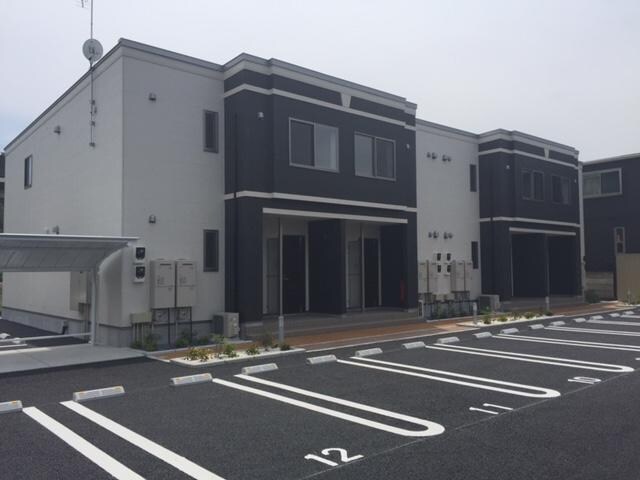 物件外観写真1　(外観写真（昼）)