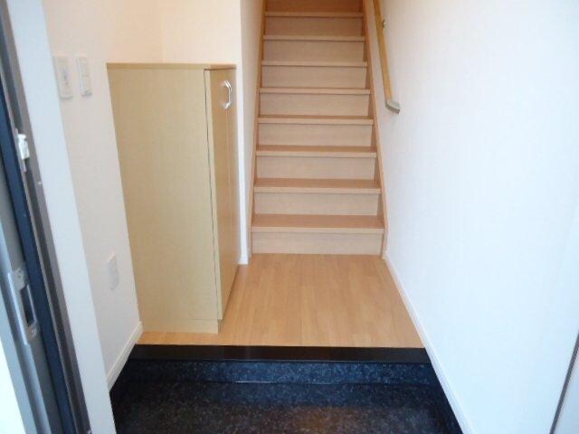 物件内観写真9　(玄関)