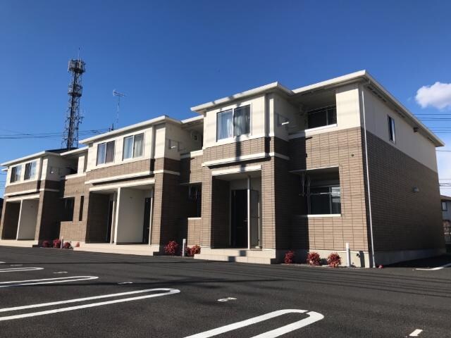 物件外観写真1　(外観写真（昼）)