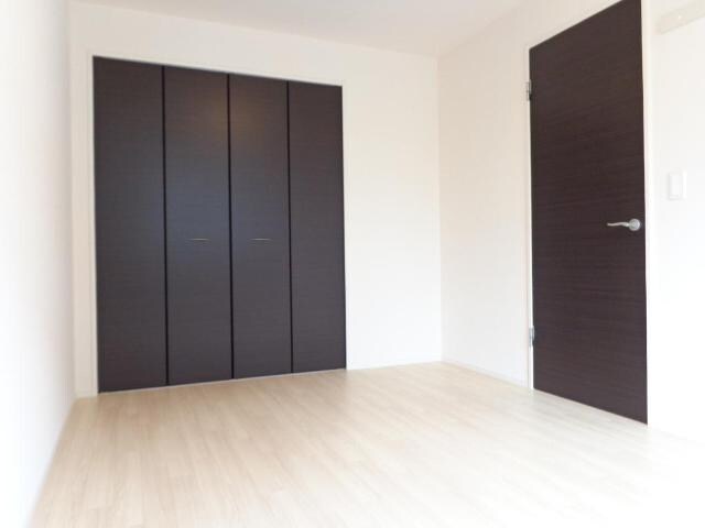 物件内観写真17　(洋室)