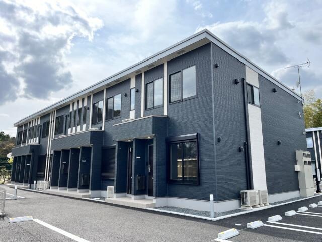 物件外観写真1　(外観写真（昼）)