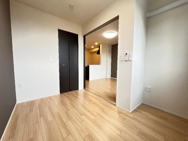 物件内観写真24　(洋室)