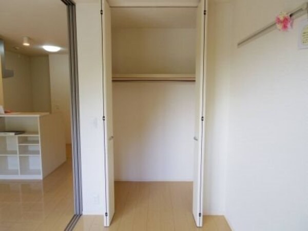 収納(反転タイプとなります。)