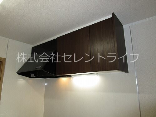 物件内観写真32　(キッチン上部吊戸棚付き)