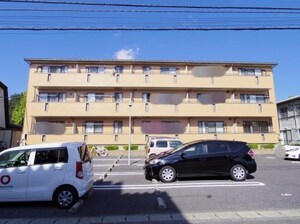 ダイヤファースト天久保外観写真