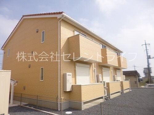 物件外観写真2　(Ａ棟外観)