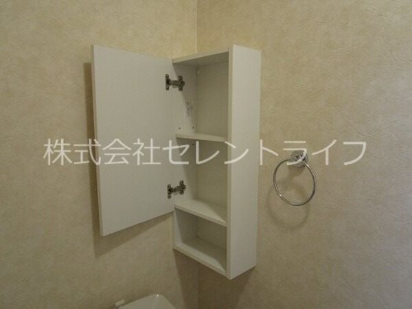 トイレ(トイレ内収納内部)
